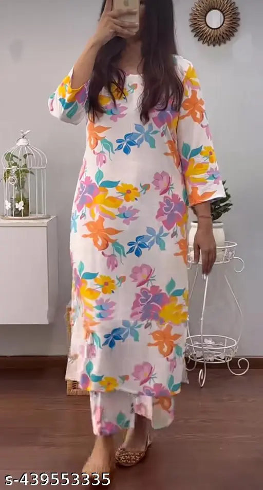 Rayon printed kurta and palazzos, fashionable women's three-quarter sleeve set, India origin