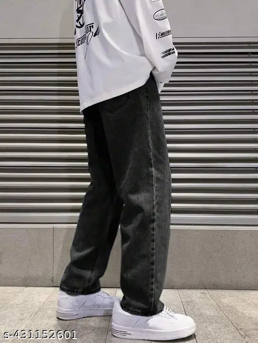 Light blue denim straight fit men's baggy jean, solid pattern, casual wear on mannequin