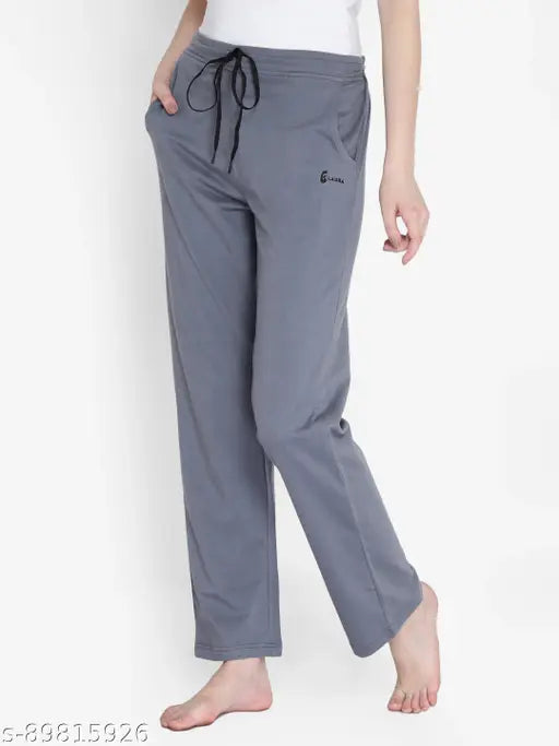 Grey sweatpants, elastic waistband