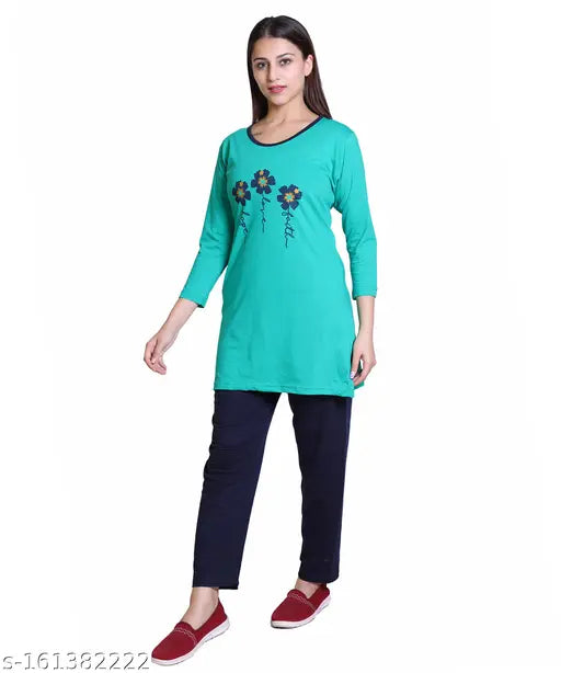 Printed long-sleeve cotton nightsuit (M: 39in bust, 32in length), 100% cotton for comfort
