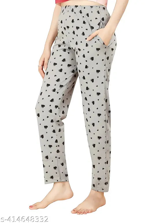 Trendy fashionable women's print pants