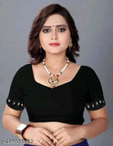 Georgette print saree with animal motifs, best deal in Indian sales. Full saree with separate blouse in Banarasi silk, free size (L:5.5m B:0.8m)