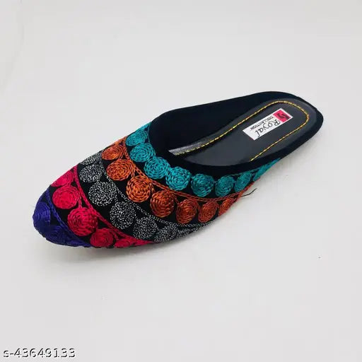 Synthetic leather embellished bell-shaped Ravishing Women Bellies Ballerinas, various sizes: IND-4, IND-5, IND-6, IND-7, IND-8, IND-9, made in India