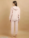 Woolen fur winter nightsuit for women, solid-colored long-sleeved pyjama set in a single size (L), originating from China
