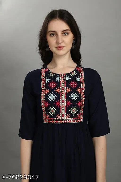Blue embroidered kameez with long sleeves, crew neckline
