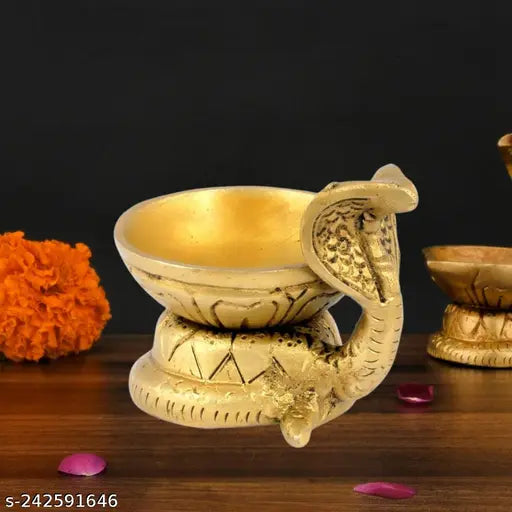 Brass Nag Deepak Idol, traditional Indian home decor item (Height 2.5in, 240gm)