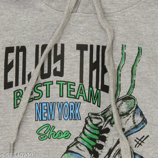 Vibrant printed cotton boys sweatshirt (Millange), ideal for active play or casual wear, 5-6 years size