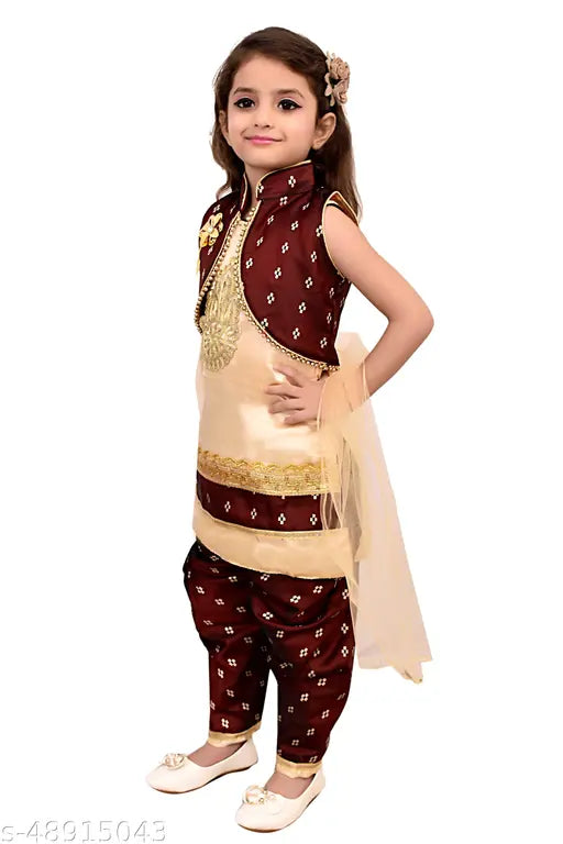 Maroon cotton blend girls' kurta set (sequin work, A-line top, Patiala bottom), pack of 1. Desi chic outfit for young Indian fashion