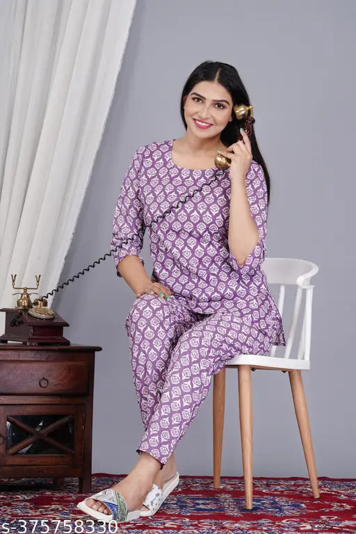 Purple cotton coord set for women, includes necklace and bracelet, fashionable and durable accessory, made in India