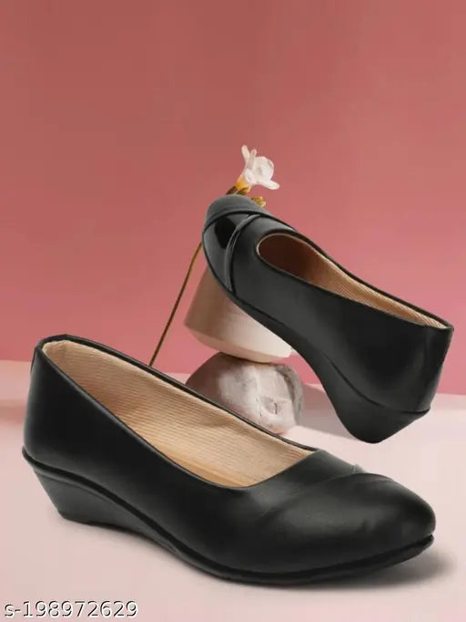 Synthetic Dutch heel Bellie, comfortable slip-on women's shoe in solid pattern, available in various sizes (IND-3 to IND-9), made by Nikunj Store