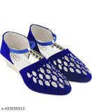 Velvet slip-on sneakers, solid pattern, sizes: IND-4, IND-5, IND-6, IND-7, IND-8. Handcrafted sandals from India