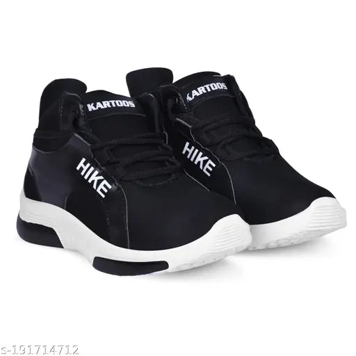 Black and white sneakers with a white sole, featuring the logo "Hype" on the side