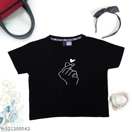 Black cotton Women's t-shirt, Korean heart cross-finger print design, round neck, half sleeves, casual office wear