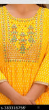 Rayon three-quarter sleeve printed combo NAYRA CUT kurta, Indian ethnic women's clothing with unique cuts and slits in various sizes: S (36in), M (38in), L (40in), XL (42in), XXL (44in), XXXL (46in), 4XL, 5XL, 6XL