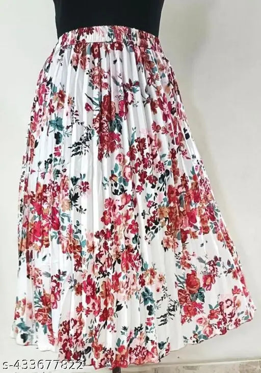 Floral print midi skirt with a high waist and pleated detail