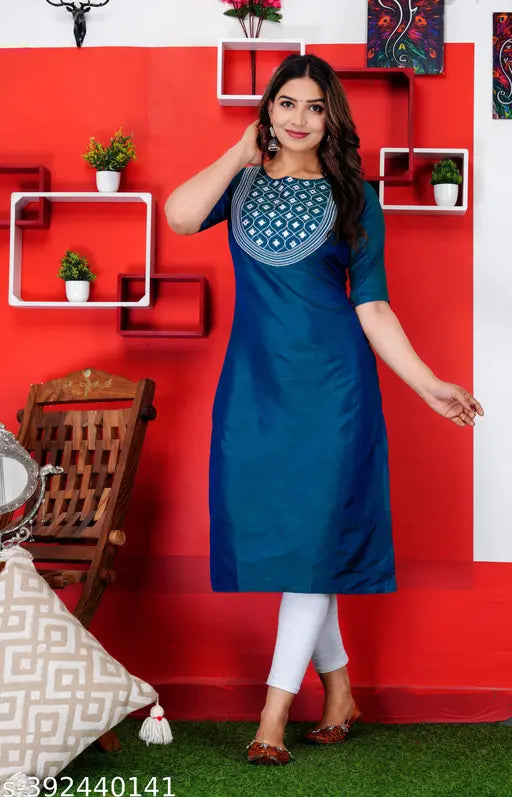 Green embroidered silk kurta for women, three-quarter sleeves, ALine Straight style from India