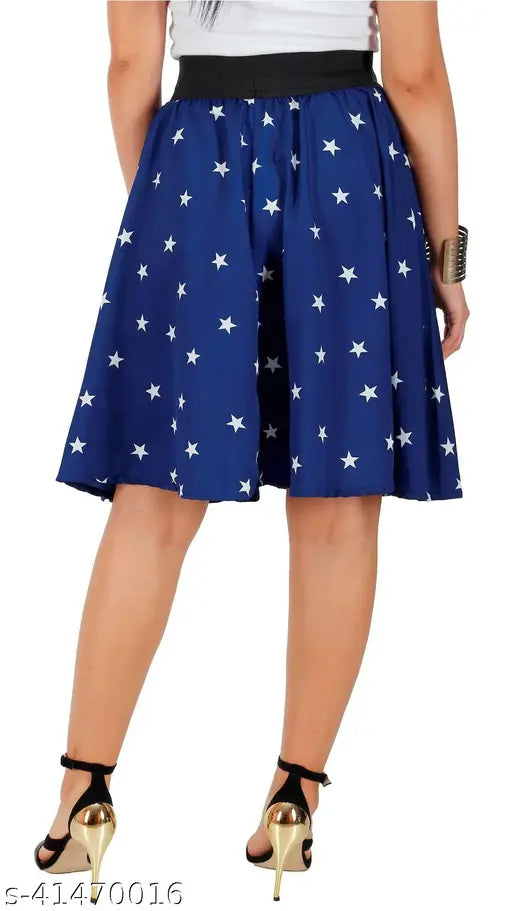 Women's blue denim skirt with star pattern and elastic waistband