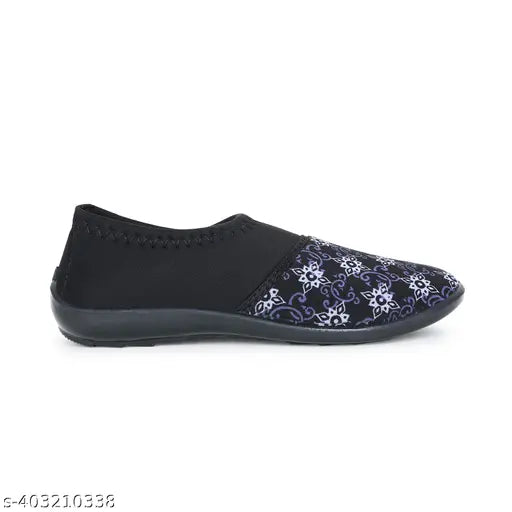 Women's mesh slip-on running shoes (AIR AQUA COMBO) in winter bellies print, perfect for gym training and casual wear
