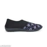 Women's mesh slip-on running shoes (AIR AQUA COMBO) in winter bellies print, perfect for gym training and casual wear