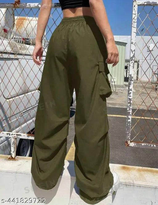 Green cotton drawstring trousers, baggy fit