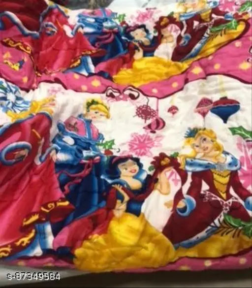 Disney princess glace cotton blanket for kids, featuring iconic characters on soft fabric