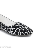 Synthetic Moonwalk ballet flats for women - stylish closed-back design, ideal for beachwear