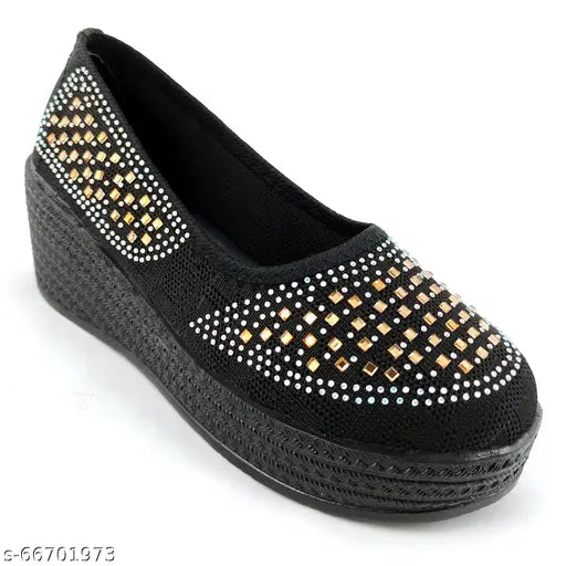 Embellished net synthetic ballerina flats, slip-on footwear in IND-8 size for women (foot length: 25cm, foot width: 8cm), India origin