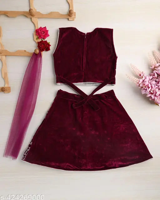 Embroidered taffeta silk girls lahanga set, sleeveless with net stitch detail, sizes from 12-8 years, Indian origin
