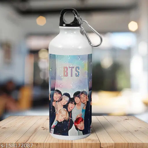 White aluminium sipper bottle, 600ml. Perfect for on-the-go hydration, suitable for all ages and styles. Great gift idea, eco-friendly and reusable. Made in India