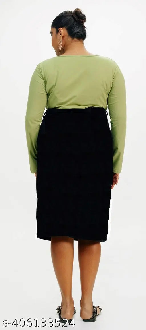 Zippered black denim skirt