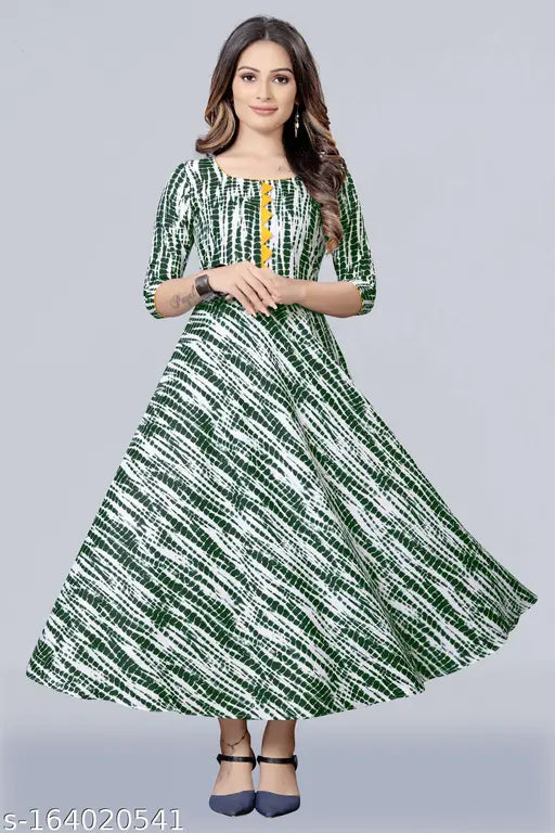 Leheriya print rayon plus-size long anarkali kurti, cotton slub sleeve and triangle neck, India origin