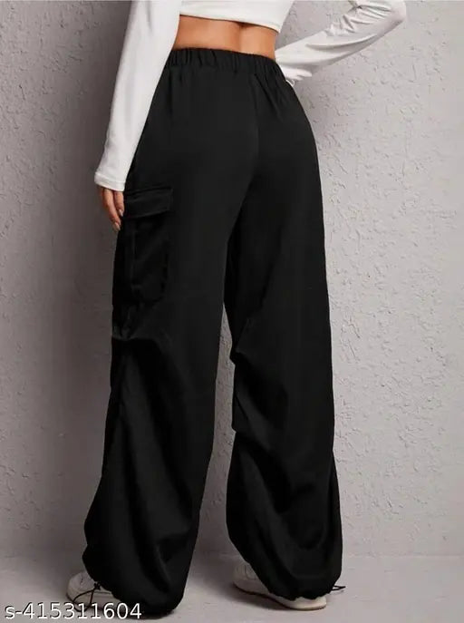 Black cotton cargo pants, high waist, wide leg pockets