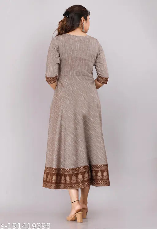 Wool Anarkali Kurti, printed Chinkenkari design, three-quarter sleeves. Sizes range from S to 4XL, perfect for maintaining long-term style with this Cotton fabric kurti from the SRF brand