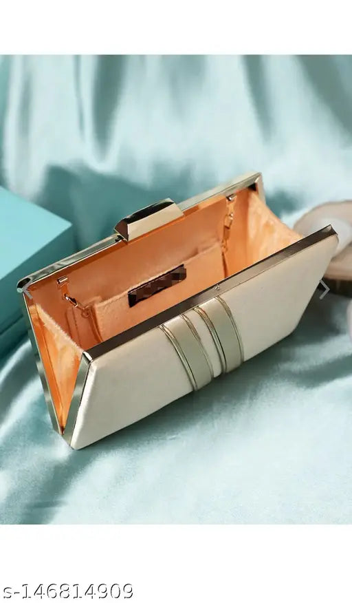 Silver zipper purse with multiple pockets