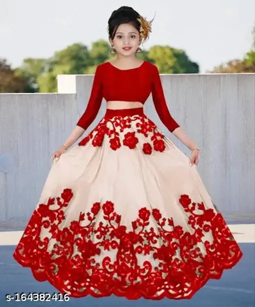 Taffeta Silk semi-stitched lehenga choli with net sleeves, embroidered pattern on dupatta. 1 set (Choli, Lehenga, Dupatta) for girls aged 3-6 years, hand wash only. Indian craftsmanship