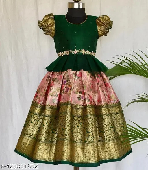 Traditional South Indian girl lehenga choli, soft silk and jacquard fabric, ethnic motif pattern, short sleeves, various sizes from 12-13 years old, made in India