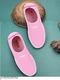 Pink flip flops with white soles, soft and comfortable for ladies