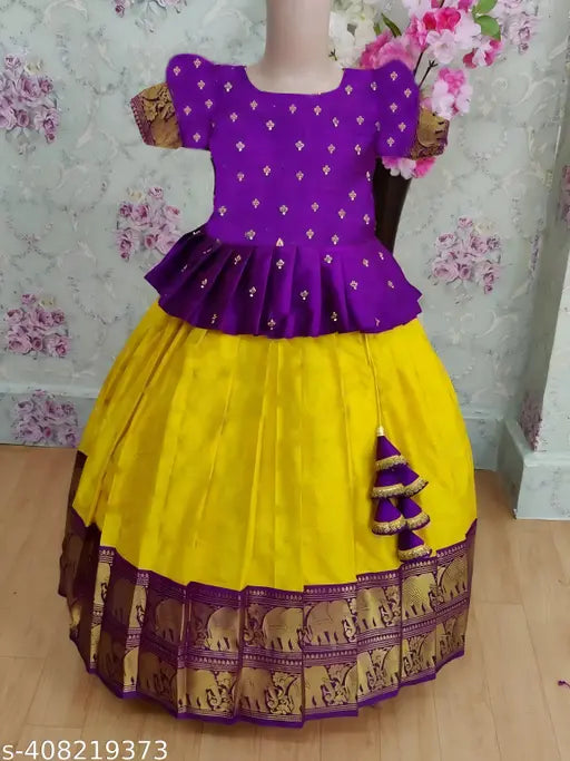 Acrylic-jacquard kids lehenga cholis, short sleeves, zari woven pattern, suitable for various occasions like festivals and parties