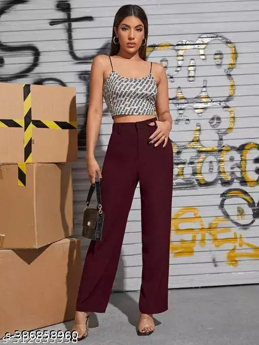 Black skinny jeans with high waist, cropped length