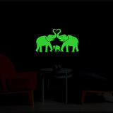 Green vinyl decorative elephant radium wall sticker, peel-and-stick, 34x18cm, ideal for dark, peaceful spaces