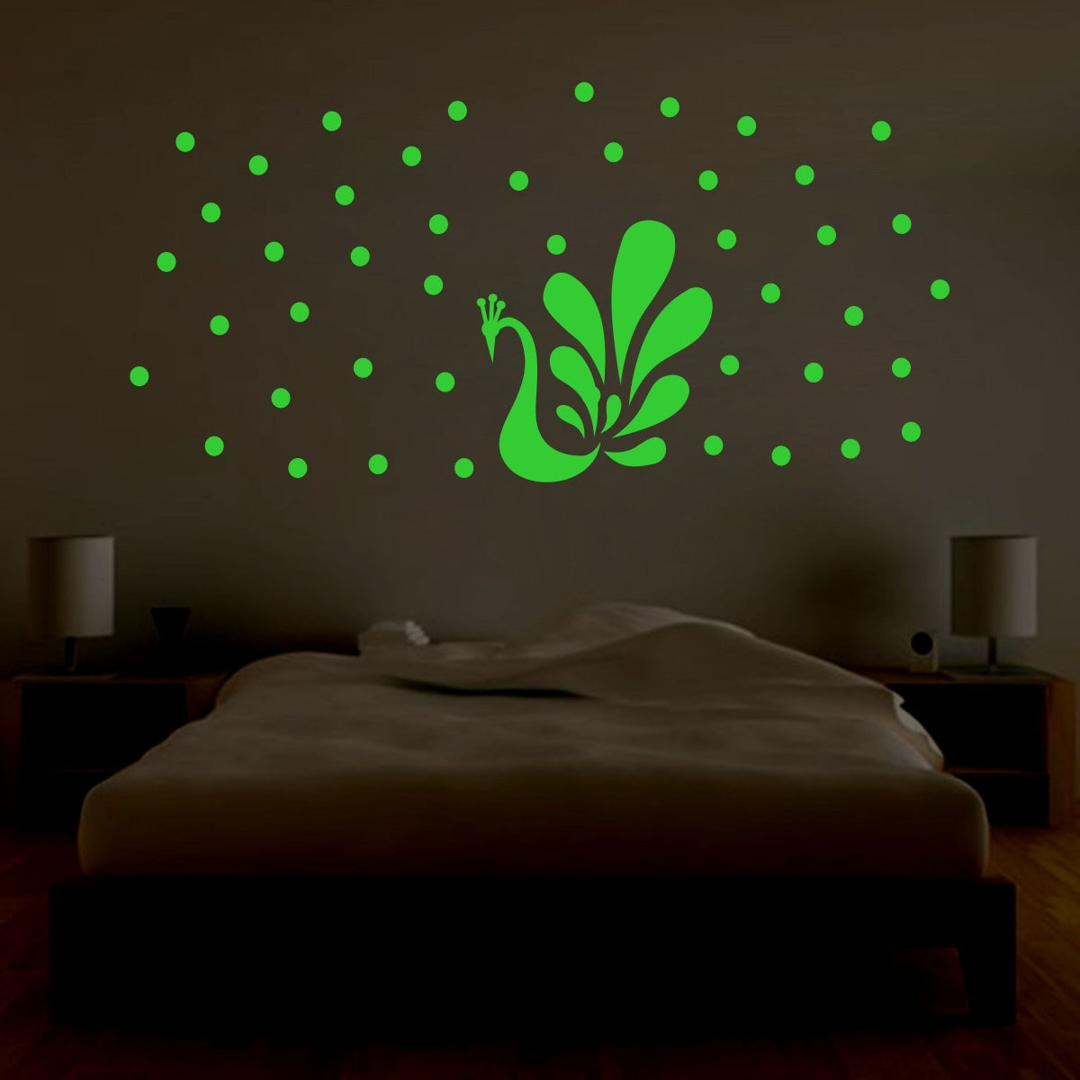 Green vinyl peel-and-stick wall sticker, 69x34cm, brings a relaxing and calming radium design to your room, avoiding electric night lights