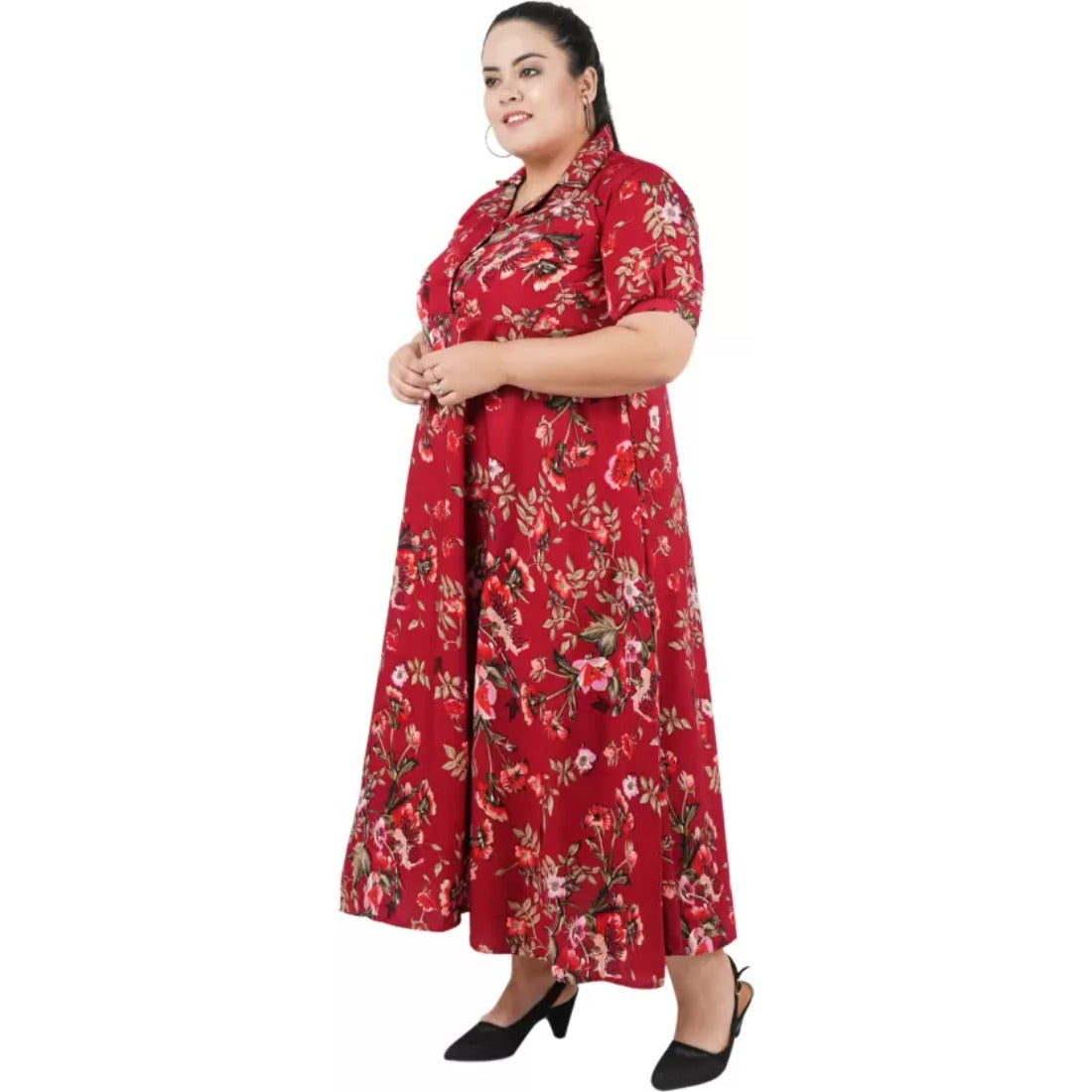 Maroon dress with flared skirt and short sleeves