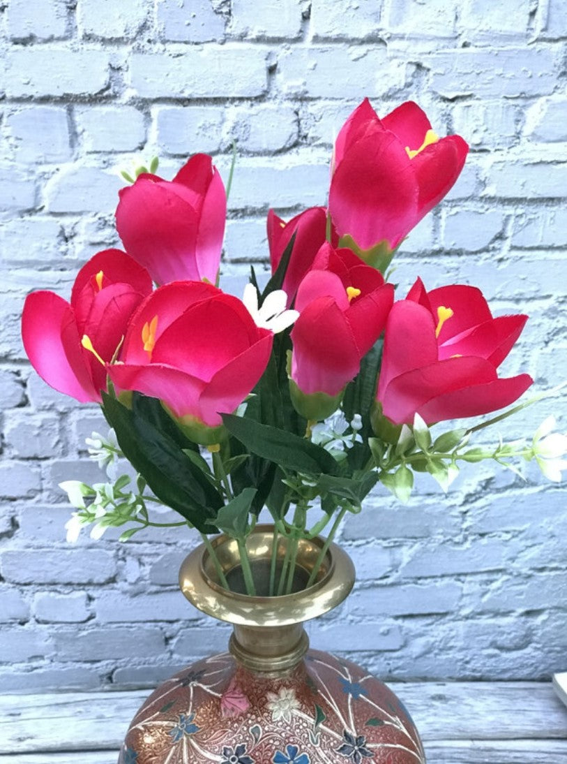 Dark pink silk-polyester flower bunch with daffodil and tulip, ideal for home decoration or gifts
