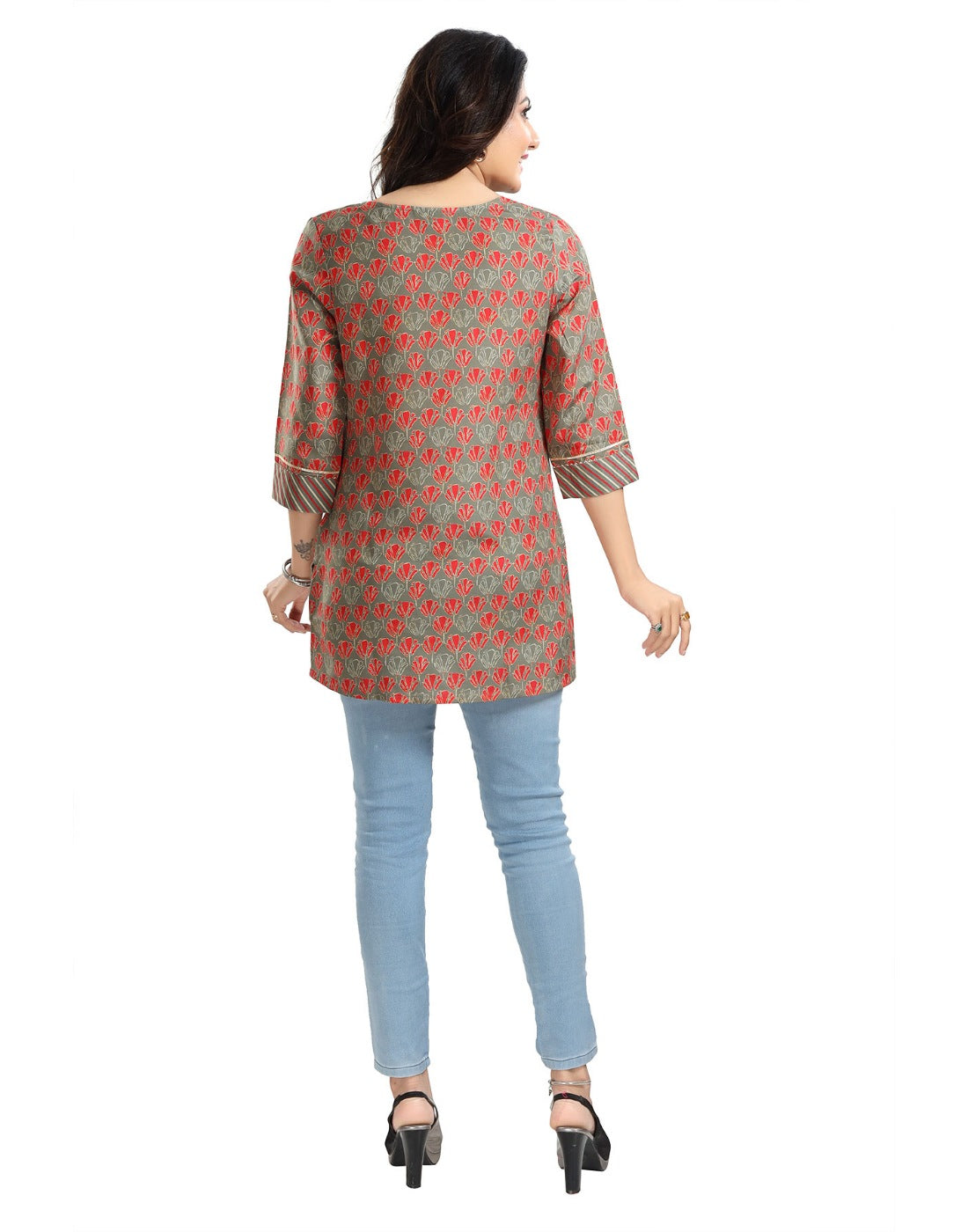 Multicolor viscose blend 3/4 sleeve tunic top for women, short length with round neck