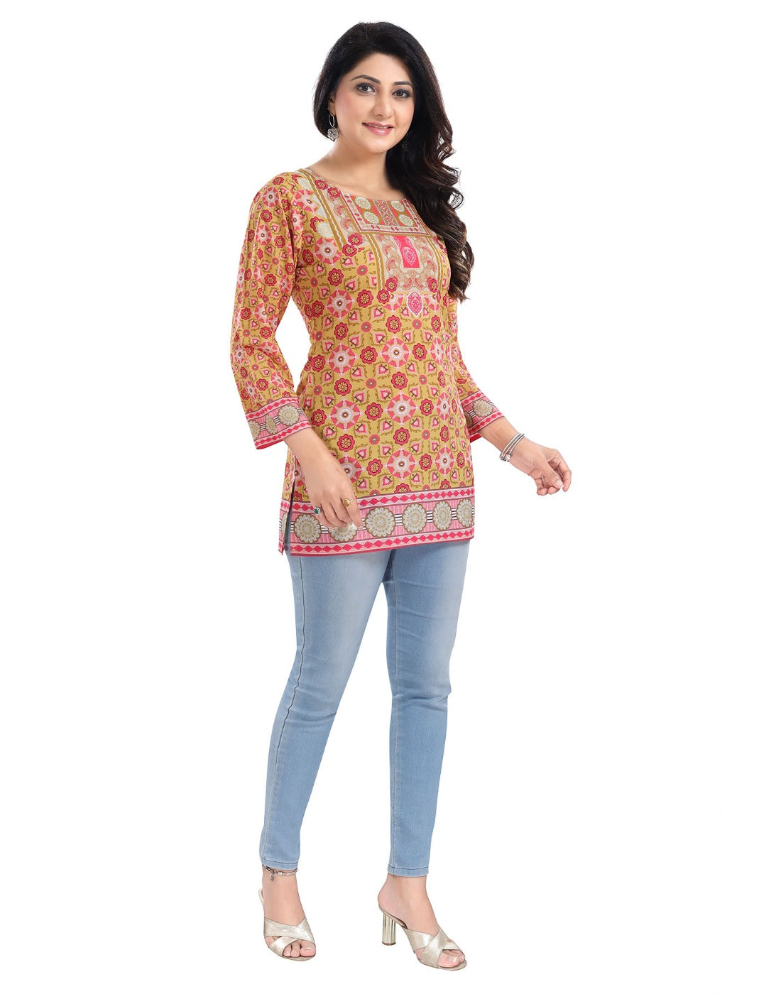 Multicolor faux crepe women's 3/4 sleeve tunic top, short length, round neck